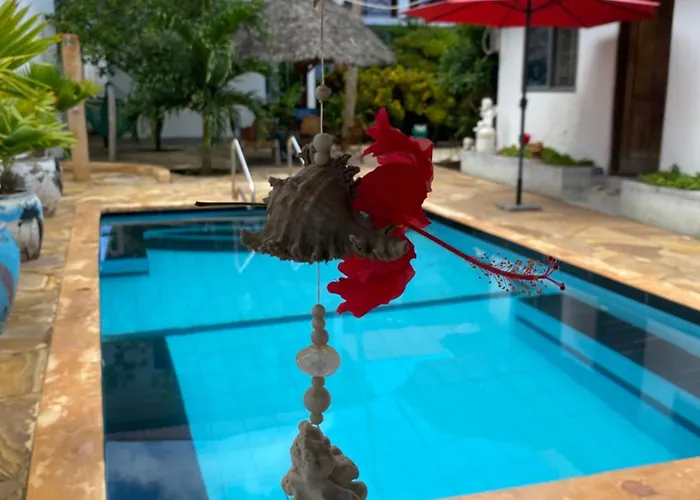 Pole Inn Villa